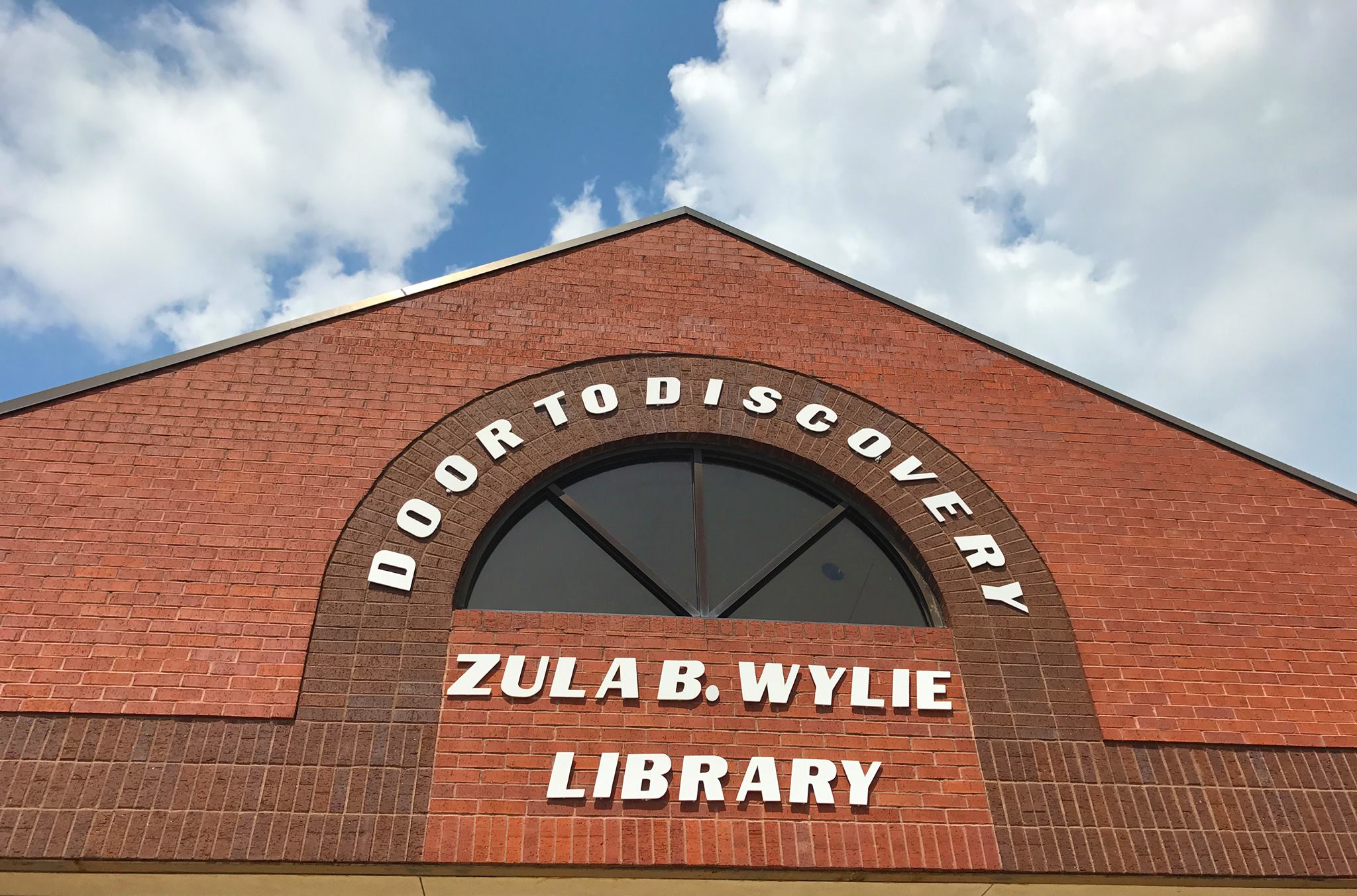 zula b wylie library hours