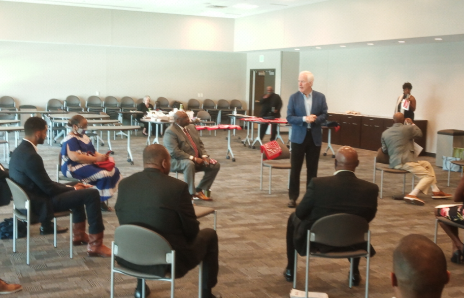 Sen John Cornyn discussed his position on issues while visiting with several African Americans in Dallas on Labor Day, at the invitation of former Dallas ISD board trustee Ron Price and Elite News publisher Darryl Blair.