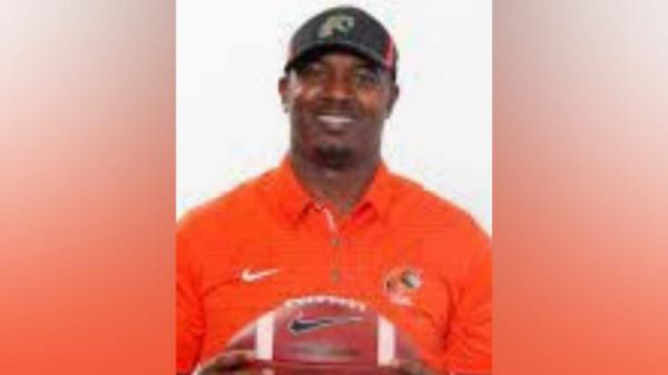 Coach Willie Simmons