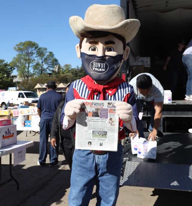 Big Tex shows off the lastest Texas Metro News