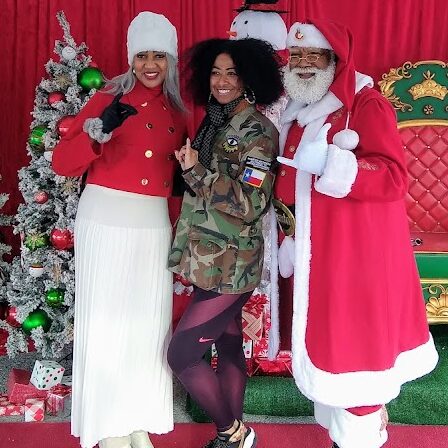 Santa Claus and Mrs. Claus with Judge Kim Cooks