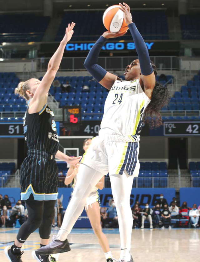 Dallas Wings Guard Arike Ogunbowale