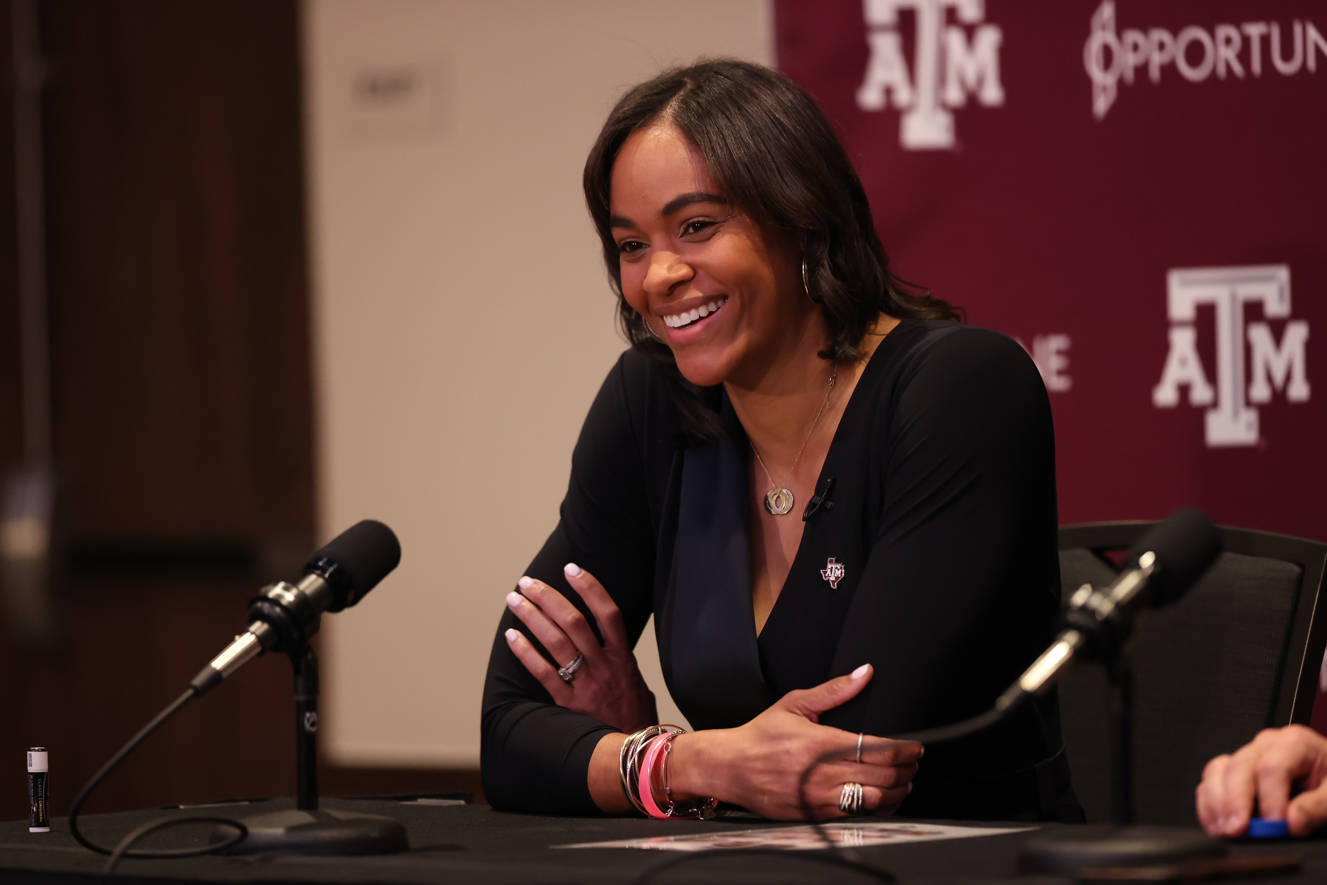 A&M Coach Joni Taylor