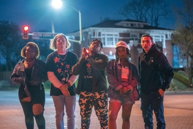 From left to right Za’Naesia