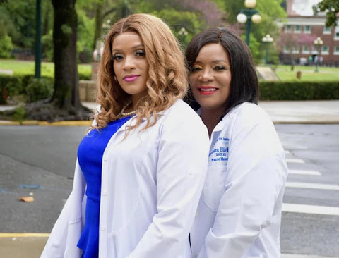 Barbra Ellis and her daughter Destiney Ellis