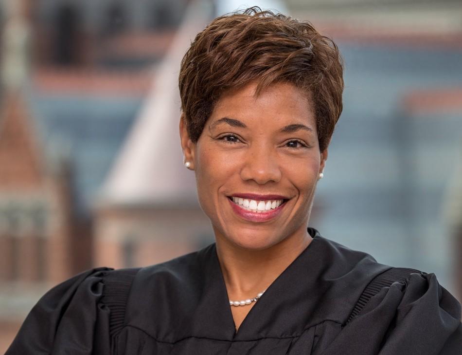 Judge Tonya R. Jones SUPERB WOMAN: Judge Tonya Parker – Texas Metro News