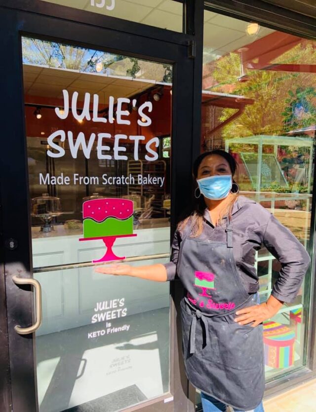 ﻿Julie's Sweets 