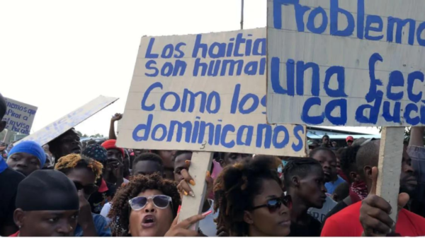 Protesters at the Haiti-Dominican Republic