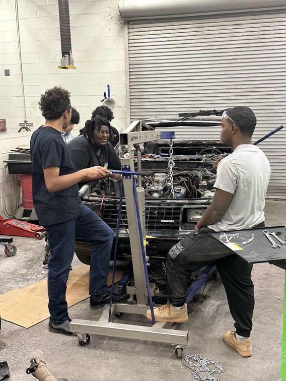 DeSoto ISD Automotive Tech