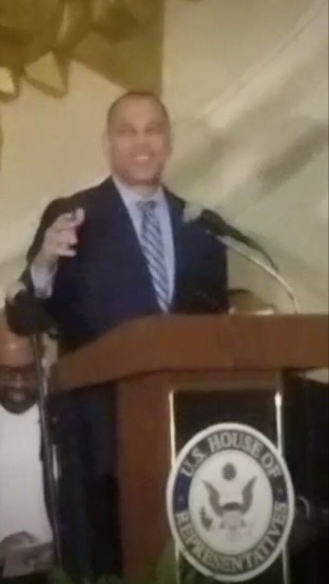 Hakeem Jeffries engages the audience with his words.