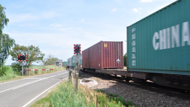Freight Train through Turves 