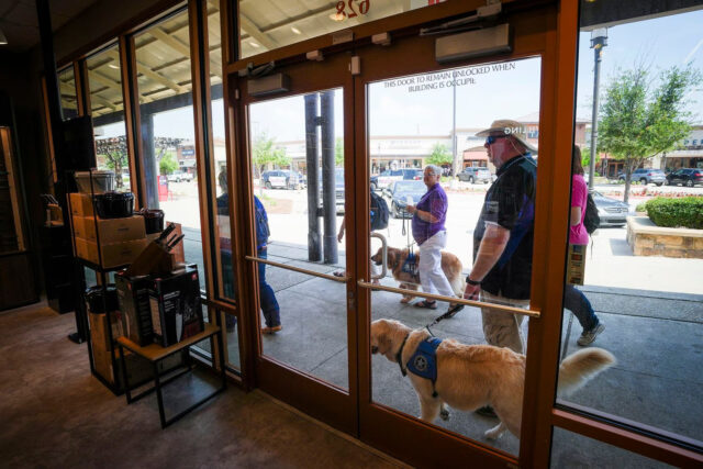 A group from LCC K-9 Comfort Dog Ministry