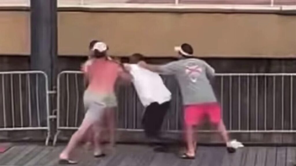 CHAIR SWINGING HERO OF THE ALABAMA BRAWL POSTS BAIL – Texas Metro News
