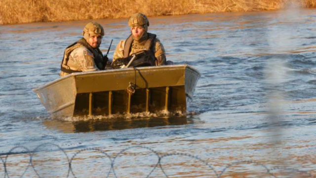 Texas National Guard soldiers