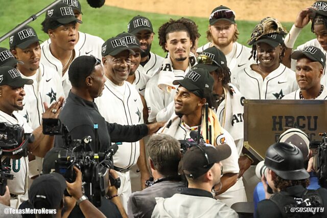 Ken Griffey Jr. and Swingman Classic MVP Tiger Borom