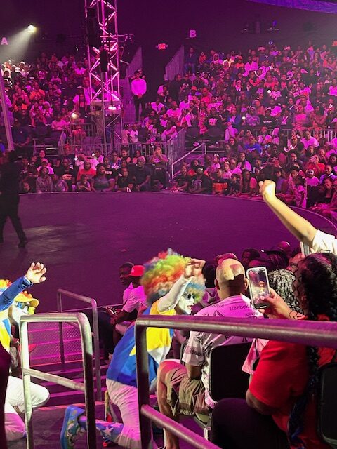 Universoul Circus Dance Clowns