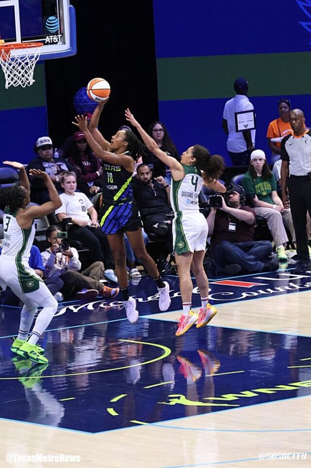 Dallas Wings Jaelyn Brown