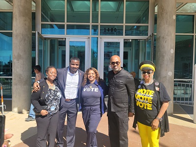 Community Leaders Rev. Crystal Bates, Minister Dominque Alexander, Dr. Sharon Middlebrooks, Dr. Frederick D. Haynes, III ans Ms. Clara