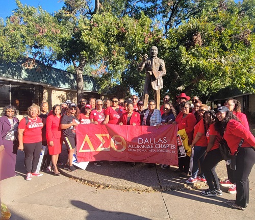 Delta Sigma Theta Sorority, Inc Dallas Alumnae Chapter D4 Women In Action Stroll to the Poll