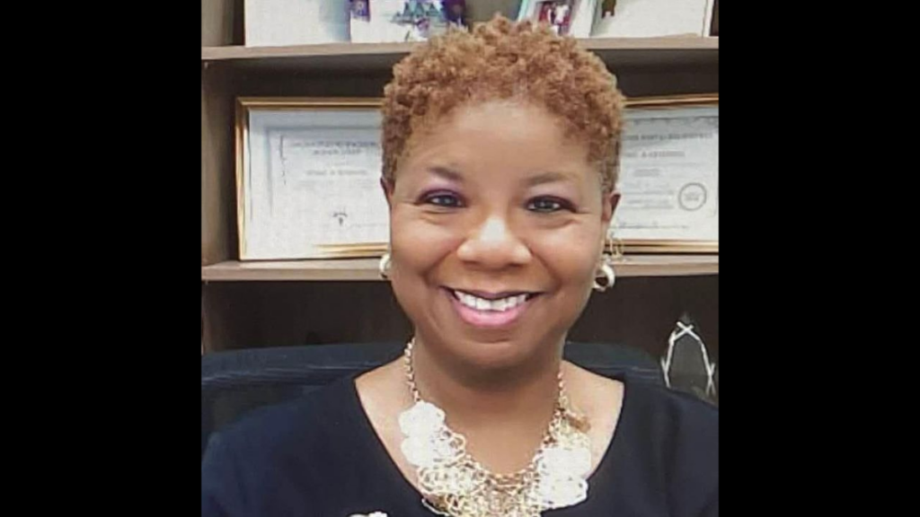 Superb Woman: Jennifer R. Smith – Texas Metro News